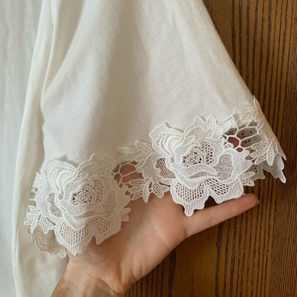 Blouse - Picture 2 of 3